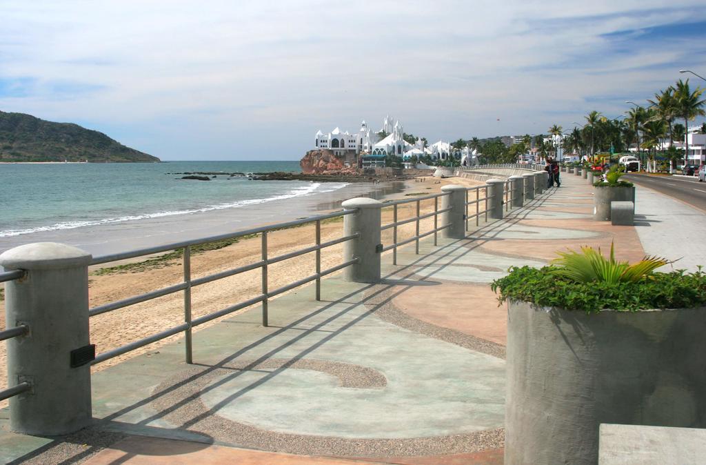 Las Flores Beach Resort Mazatlán Eksteriør billede