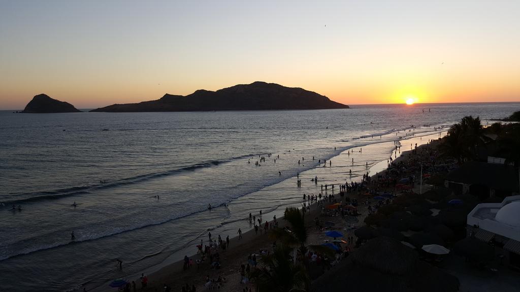 Las Flores Beach Resort Mazatlán Eksteriør billede
